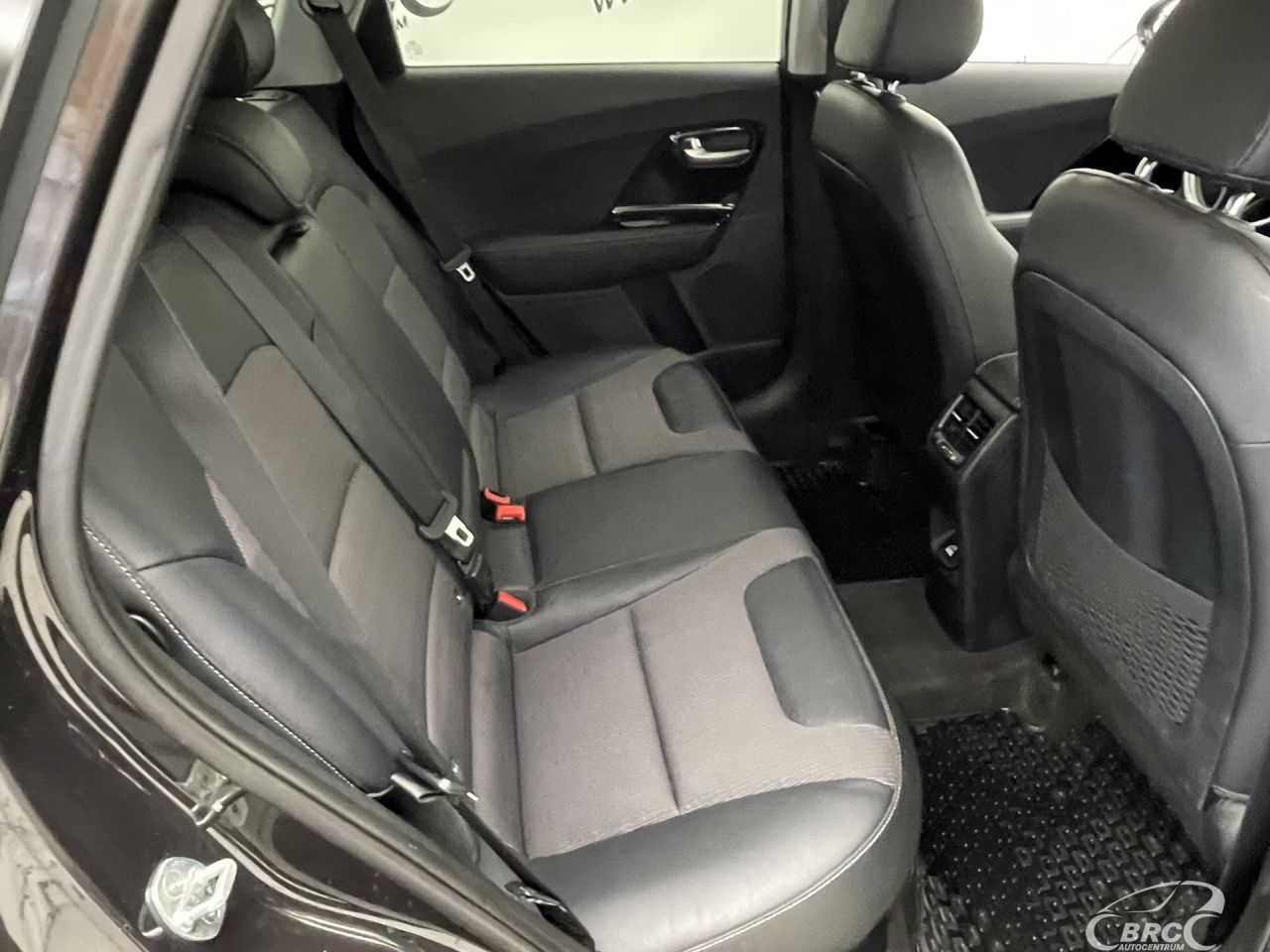 Kia Niro | 9