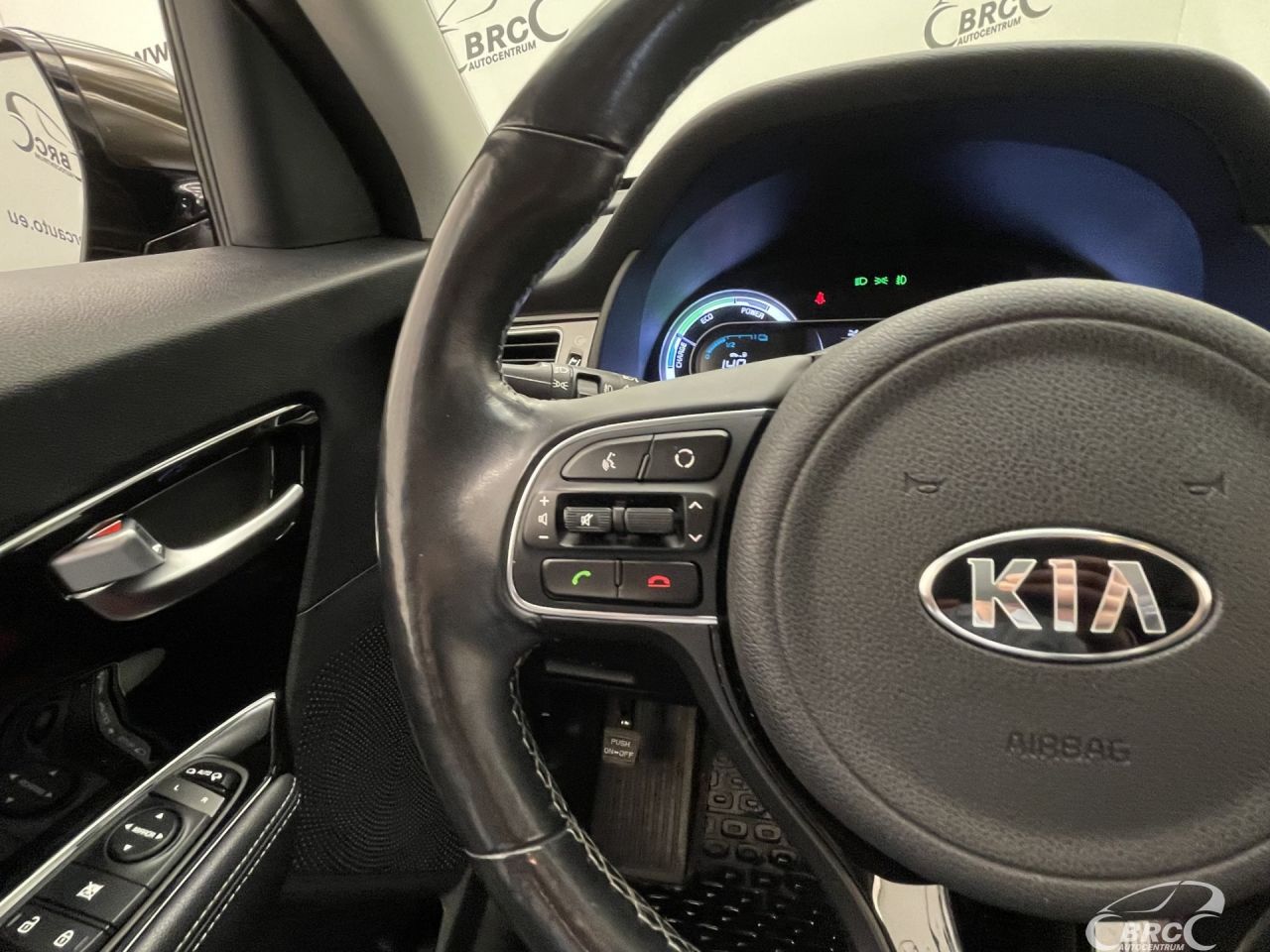 Kia Niro | 28