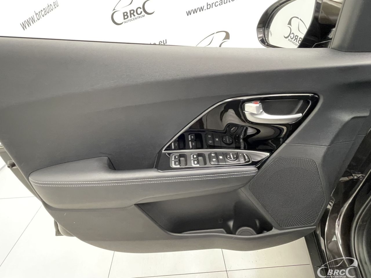 Kia Niro | 18