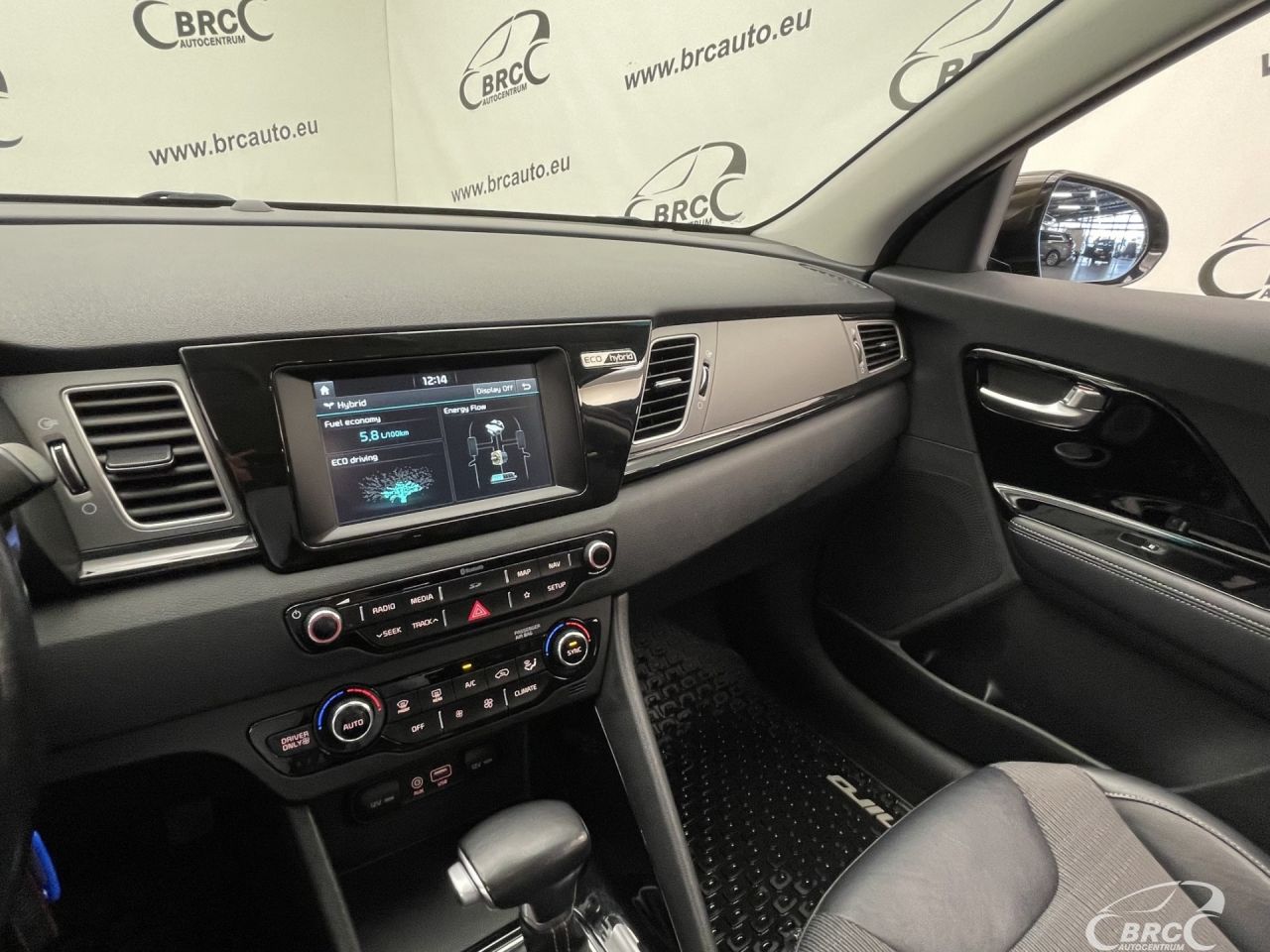 Kia Niro | 25
