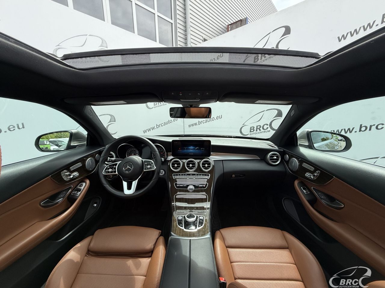 Mercedes-Benz C300 | 2