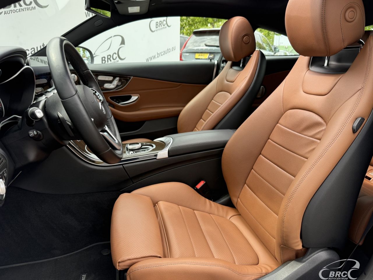 Mercedes-Benz C300 | 19