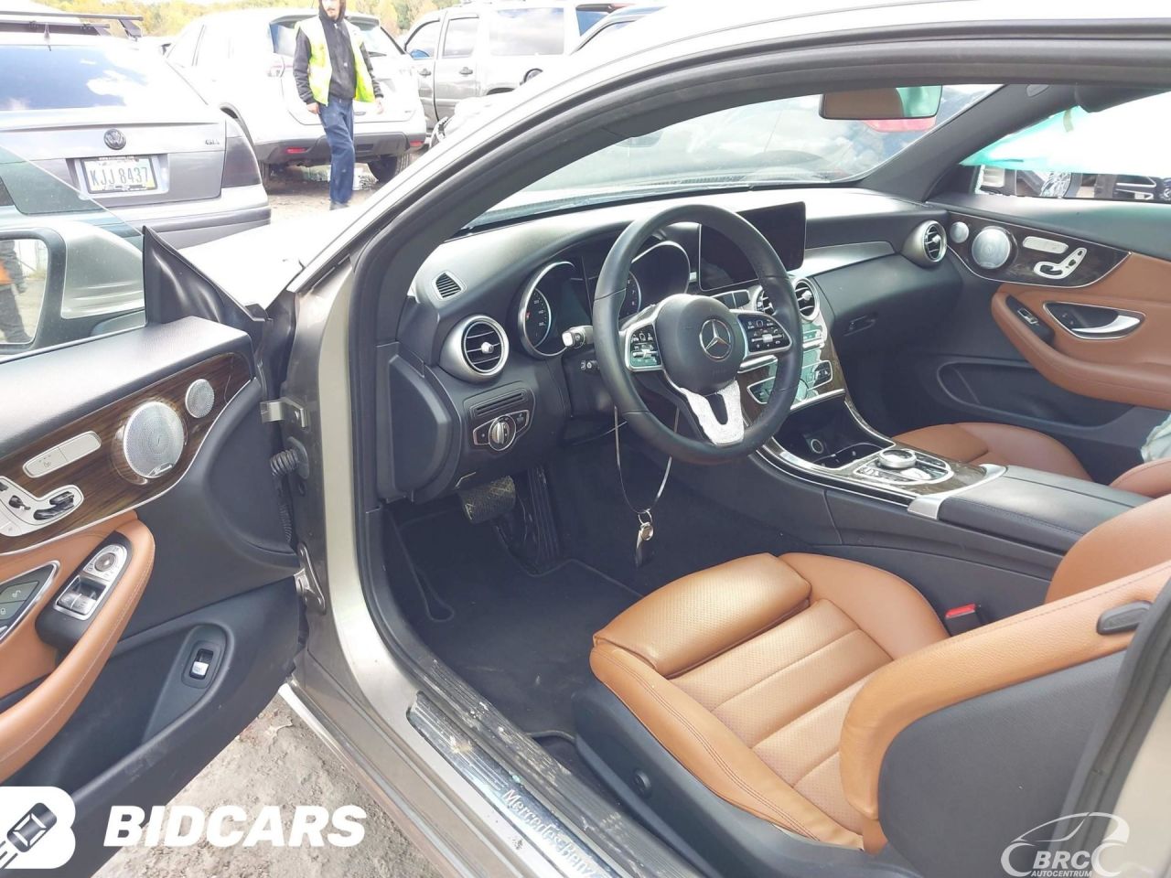 Mercedes-Benz C300 | 41