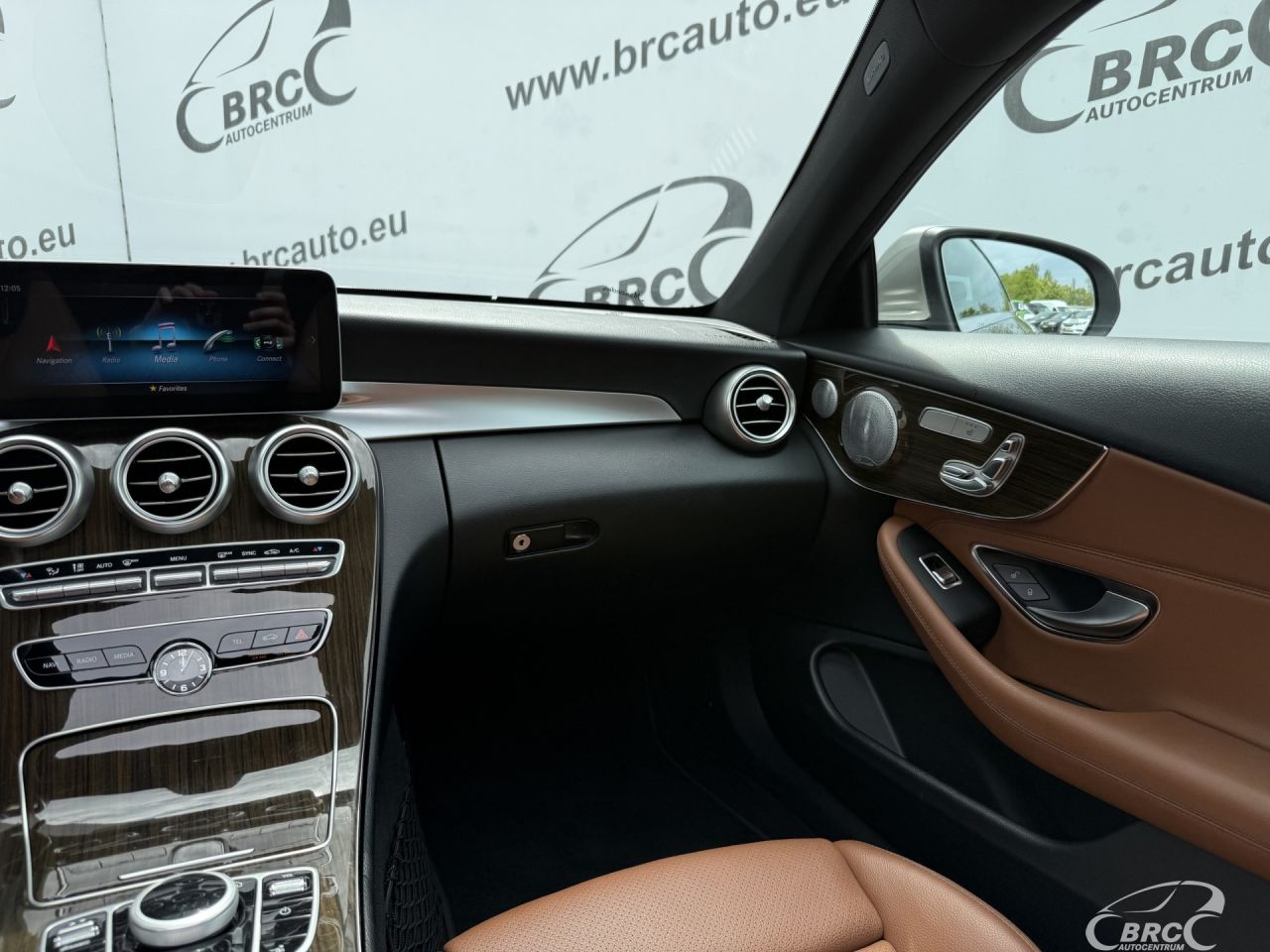 Mercedes-Benz C300 | 5