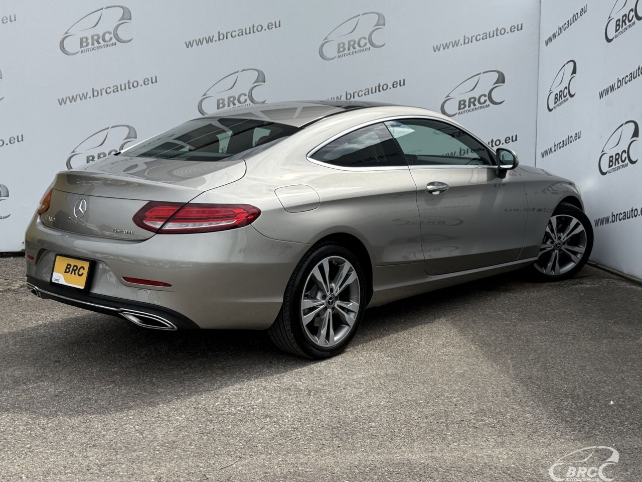 Mercedes-Benz C300 | 1