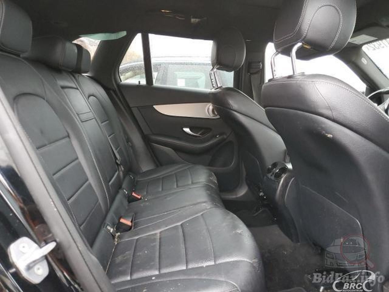 Mercedes-Benz GLC350 | 55