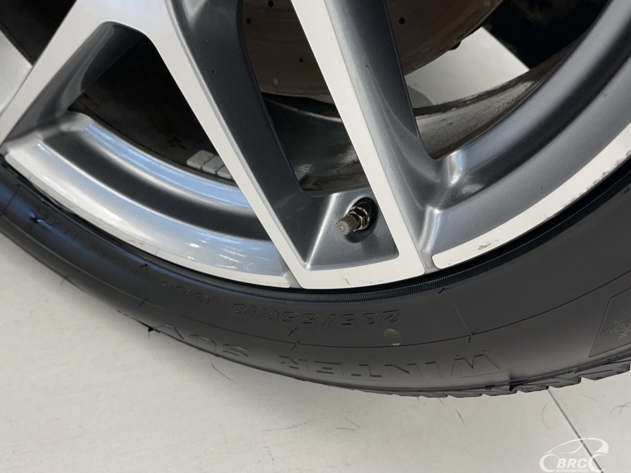 Mercedes-Benz GLC350 | 44