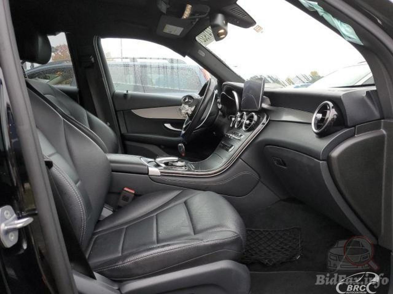 Mercedes-Benz GLC350 | 56