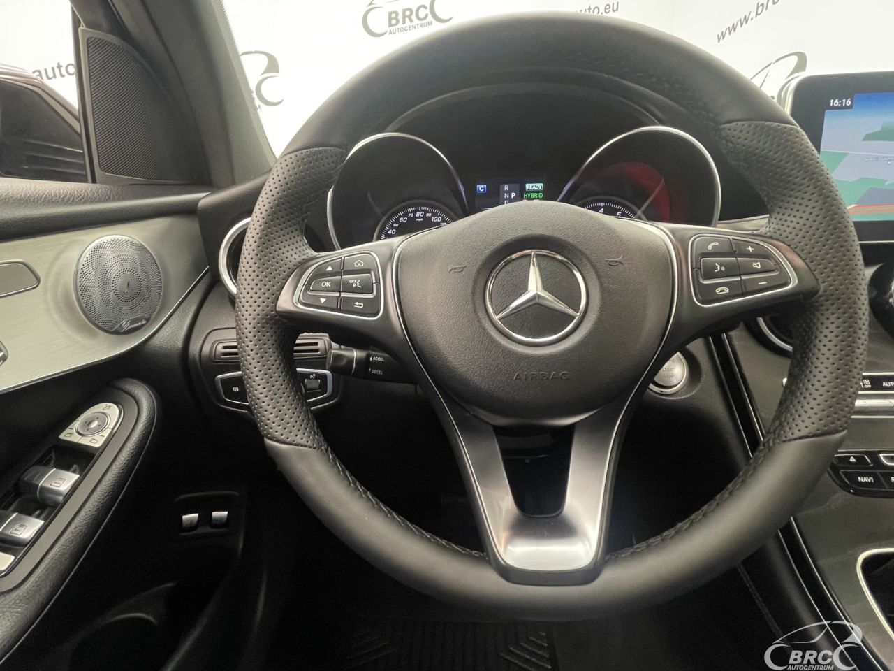 Mercedes-Benz GLC350 | 26