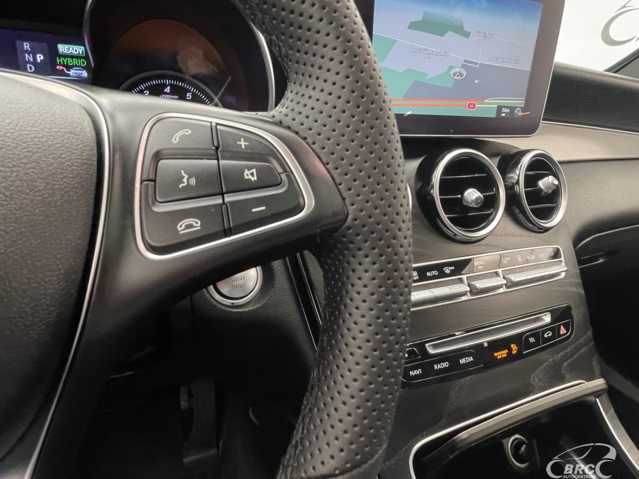Mercedes-Benz GLC350 | 28