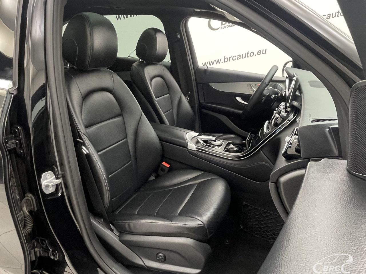 Mercedes-Benz GLC350 | 6
