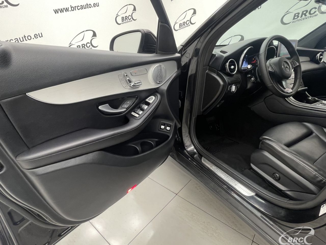 Mercedes-Benz GLC350 | 17