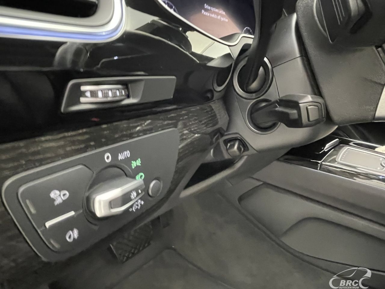 Audi Q7 | 29
