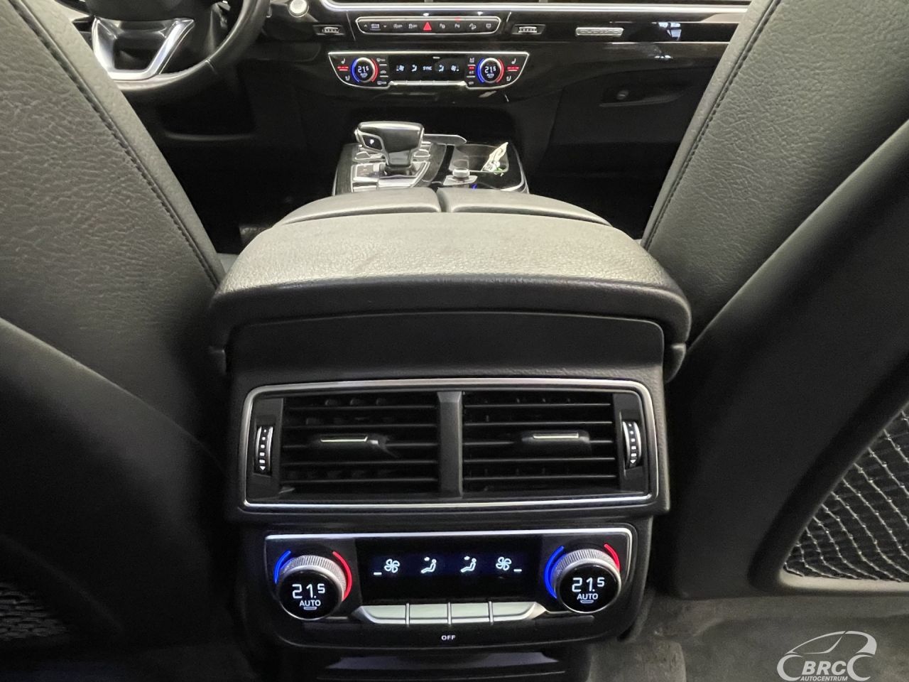 Audi Q7 | 16
