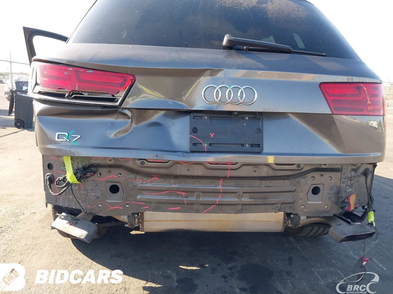 Audi Q7 | 66