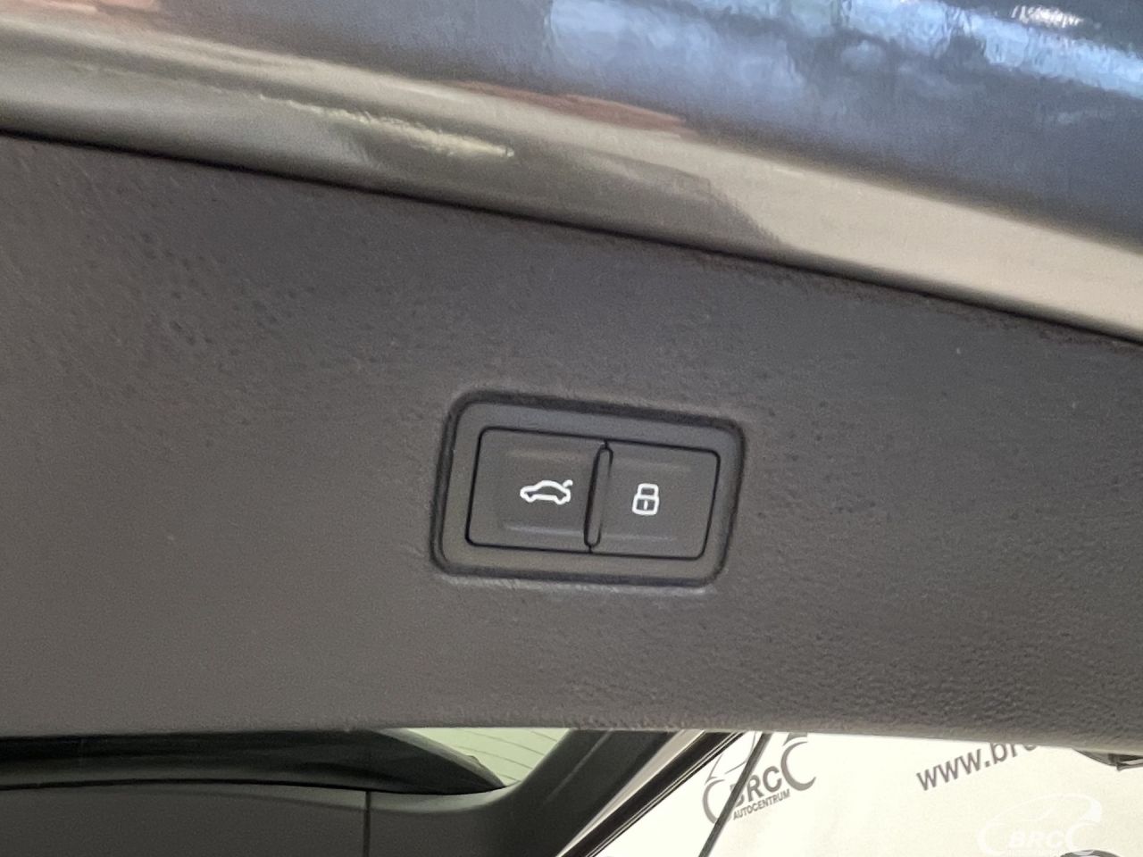 Audi Q7 | 48