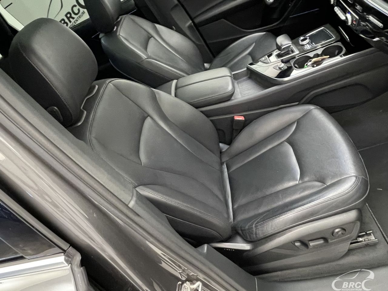 Audi Q7 | 4