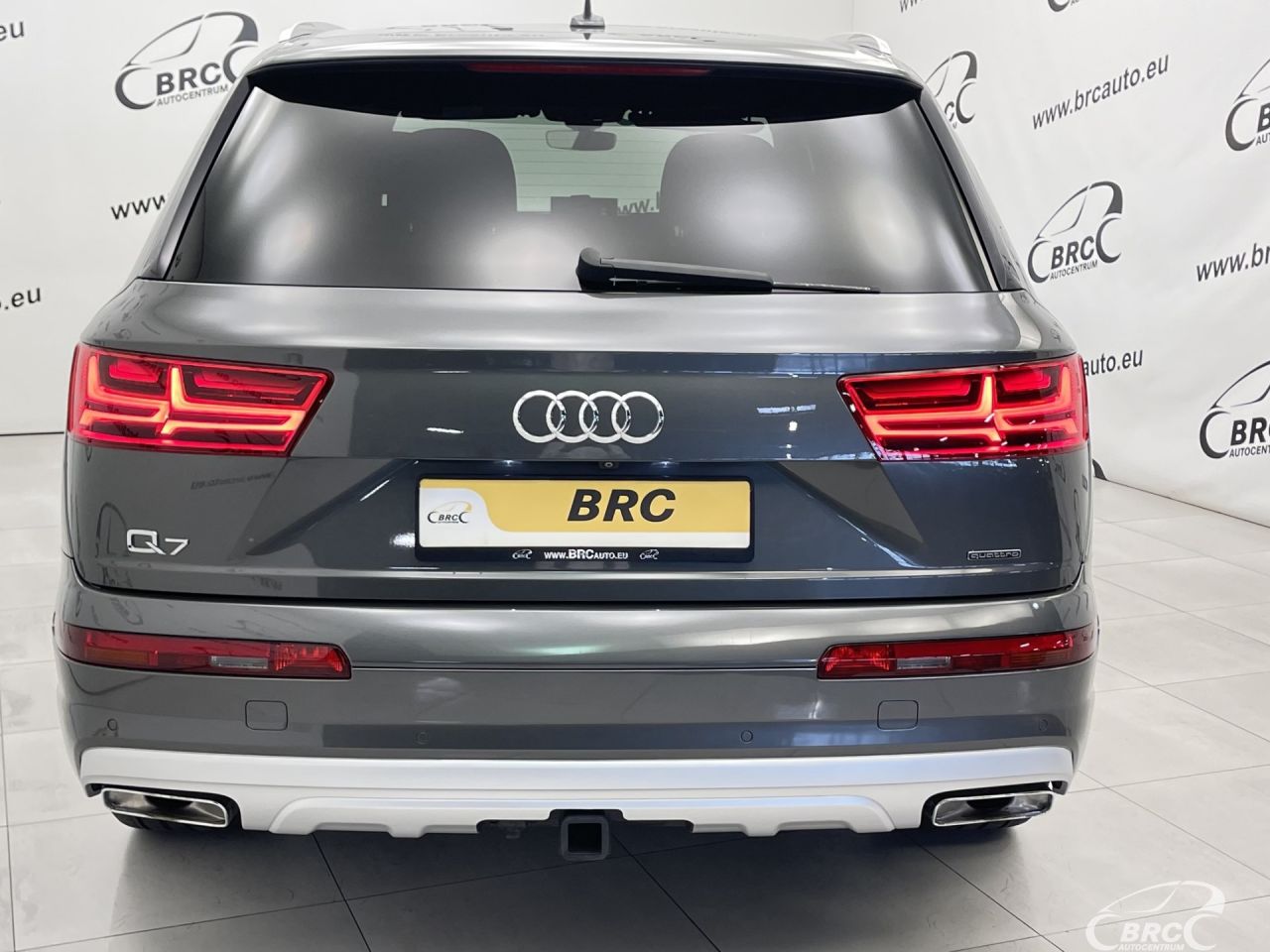 Audi Q7 | 54