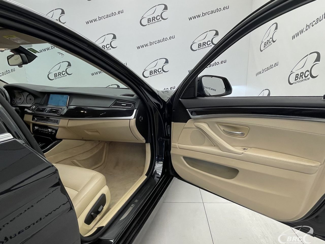 BMW 520 | 7