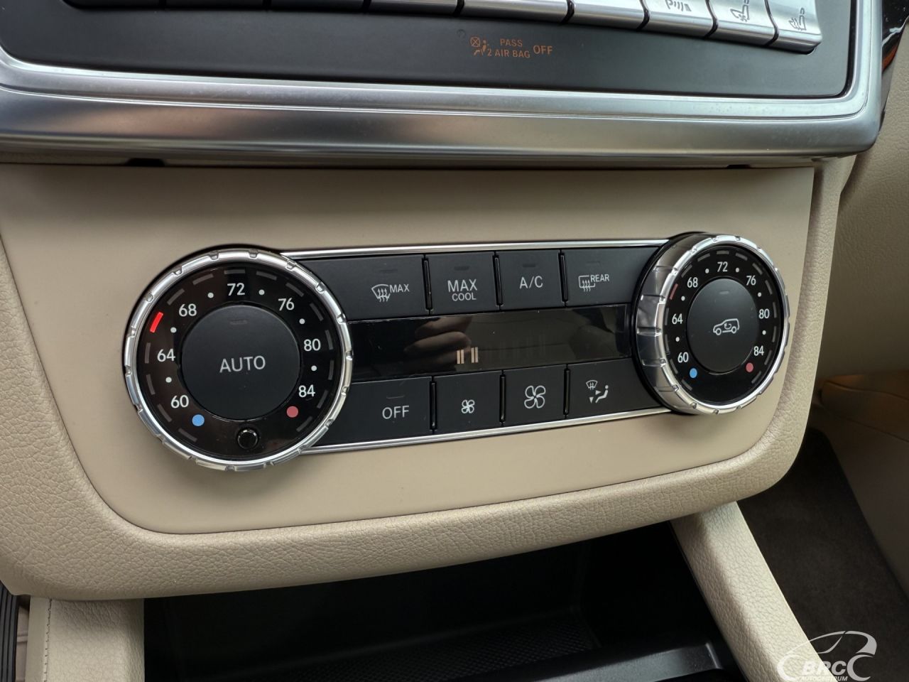Mercedes-Benz GL450 | 38