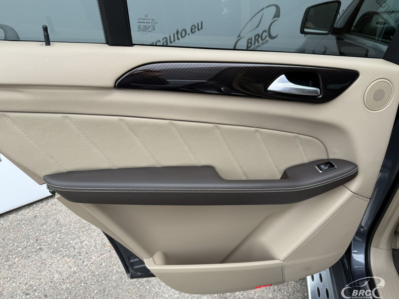 Mercedes-Benz GL450 | 18