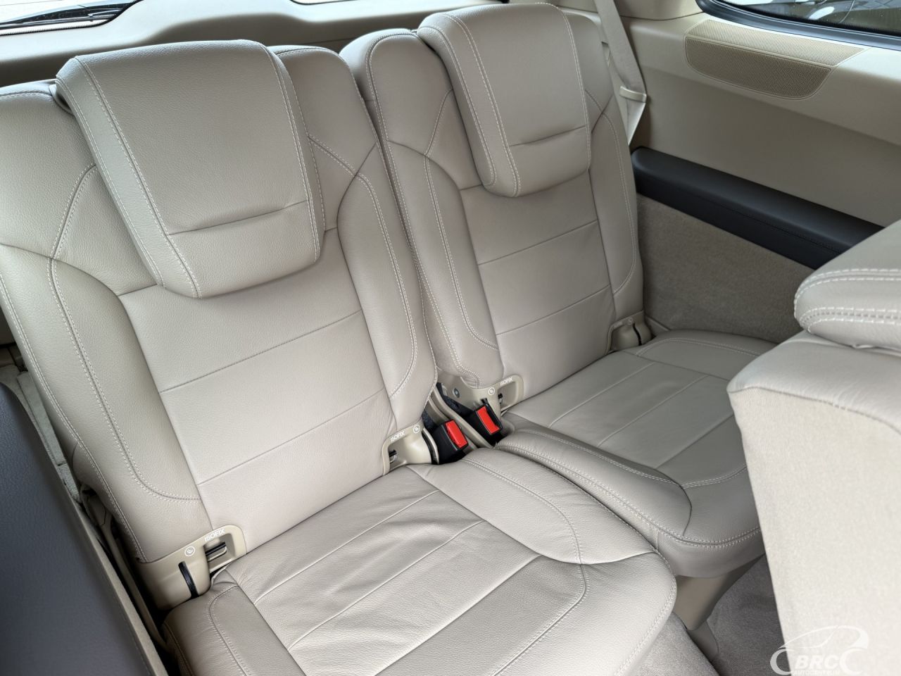 Mercedes-Benz GL450 | 15