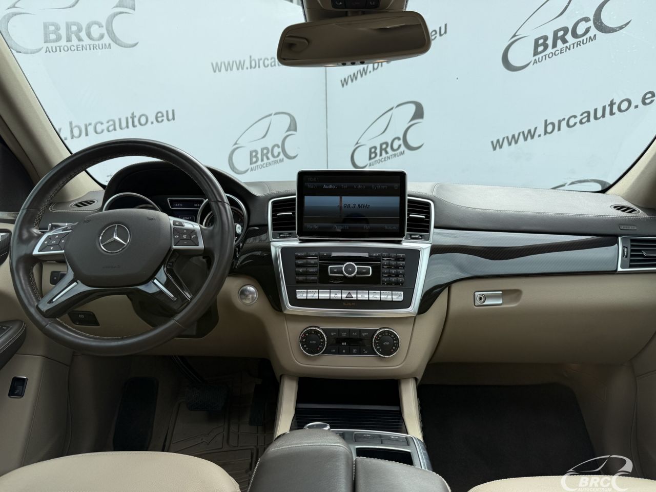 Mercedes-Benz GL450 | 3