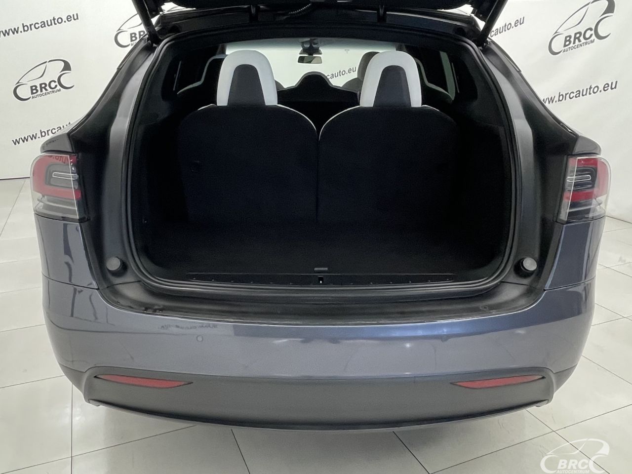 Tesla Model X | 43