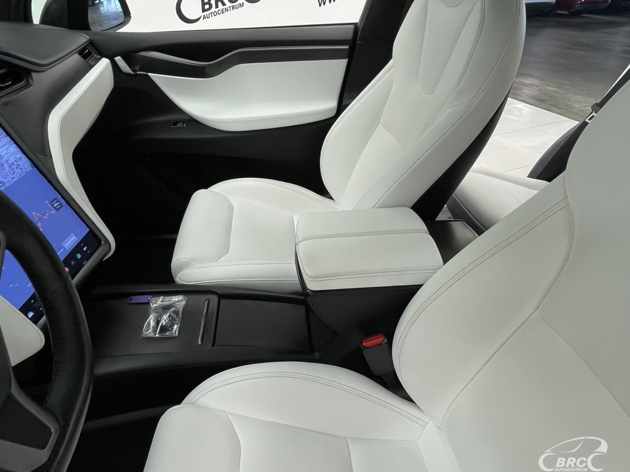 Tesla Model X | 24