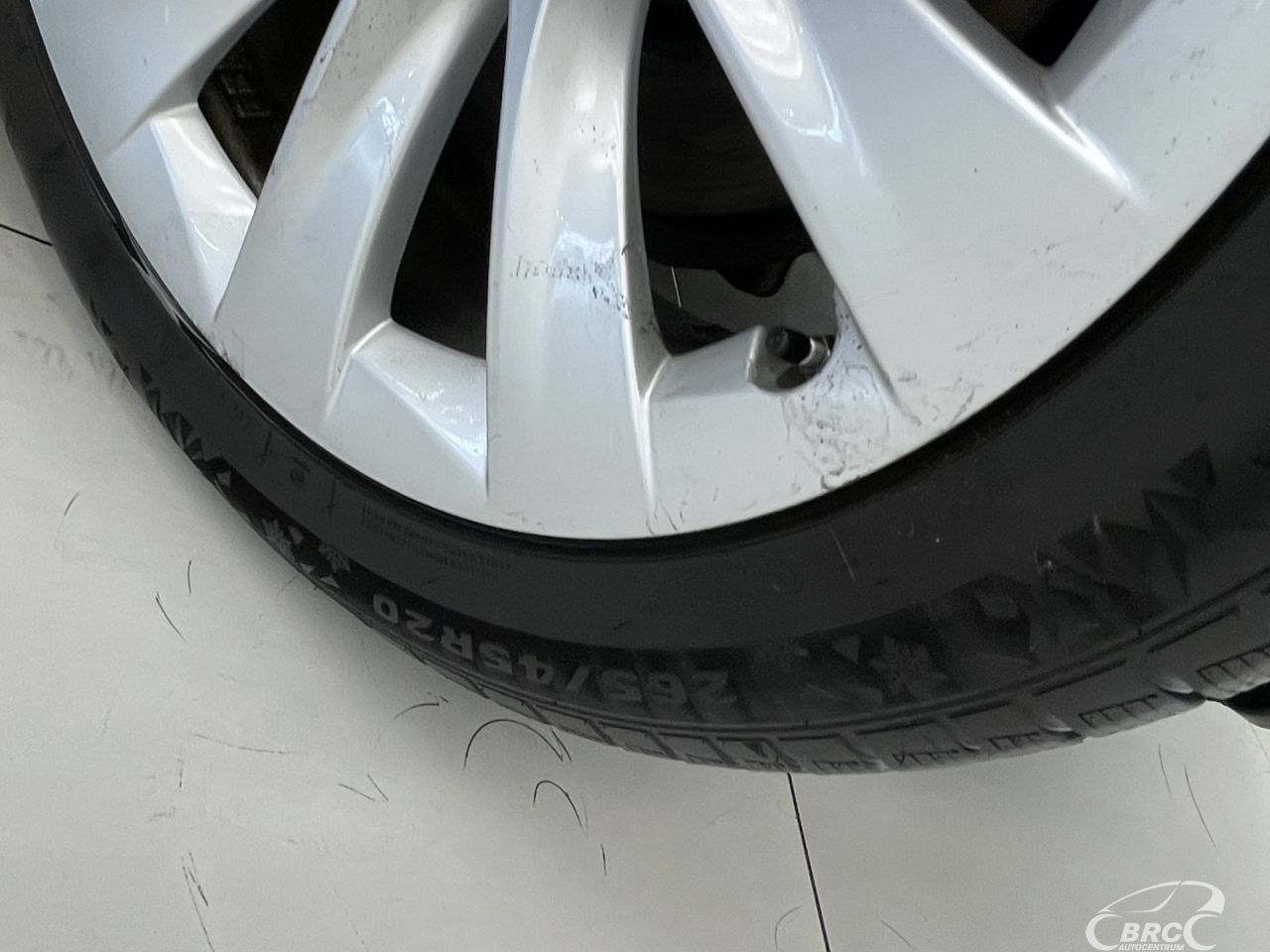 Tesla Model X | 42
