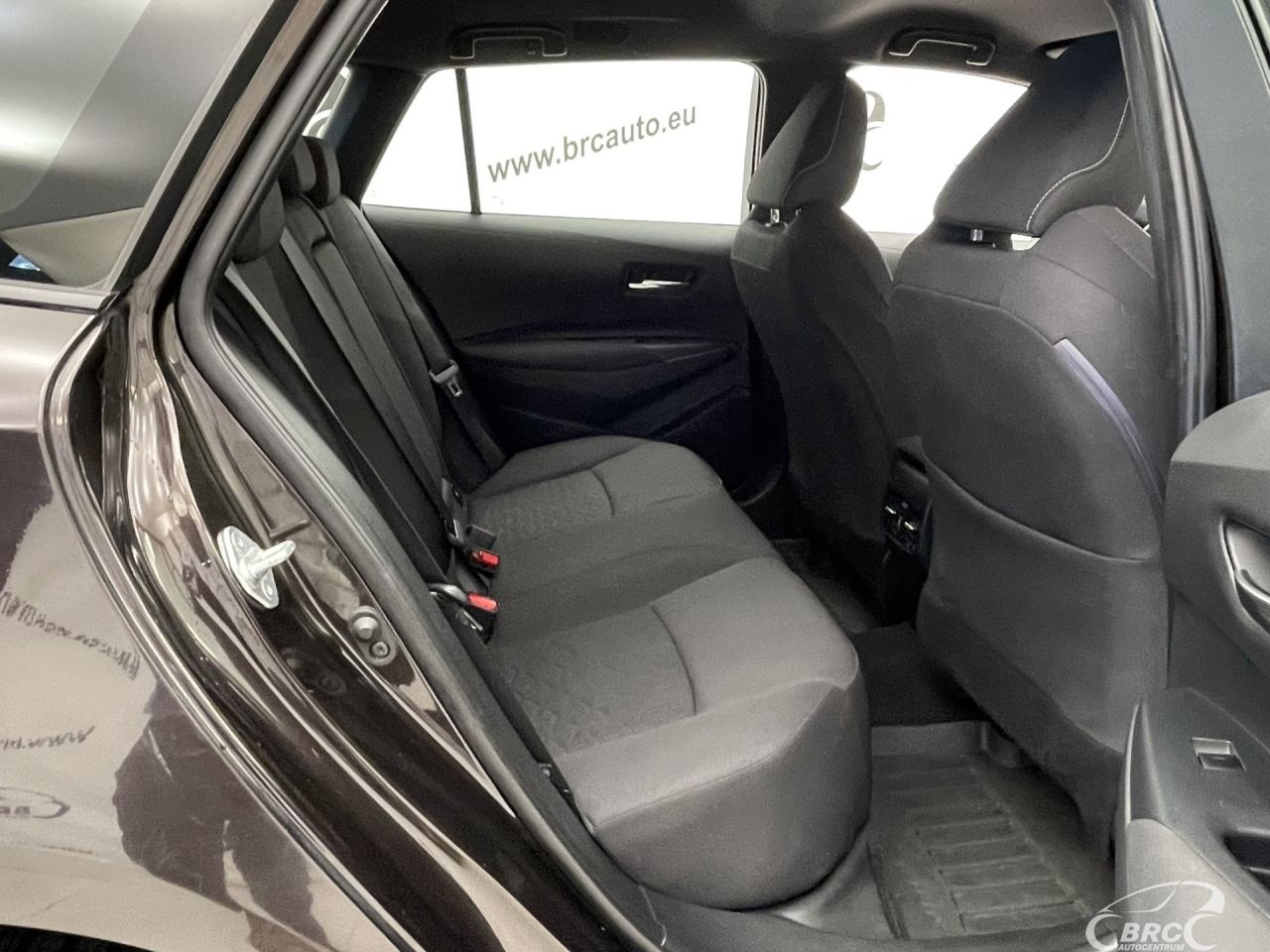 Toyota Corolla | 8