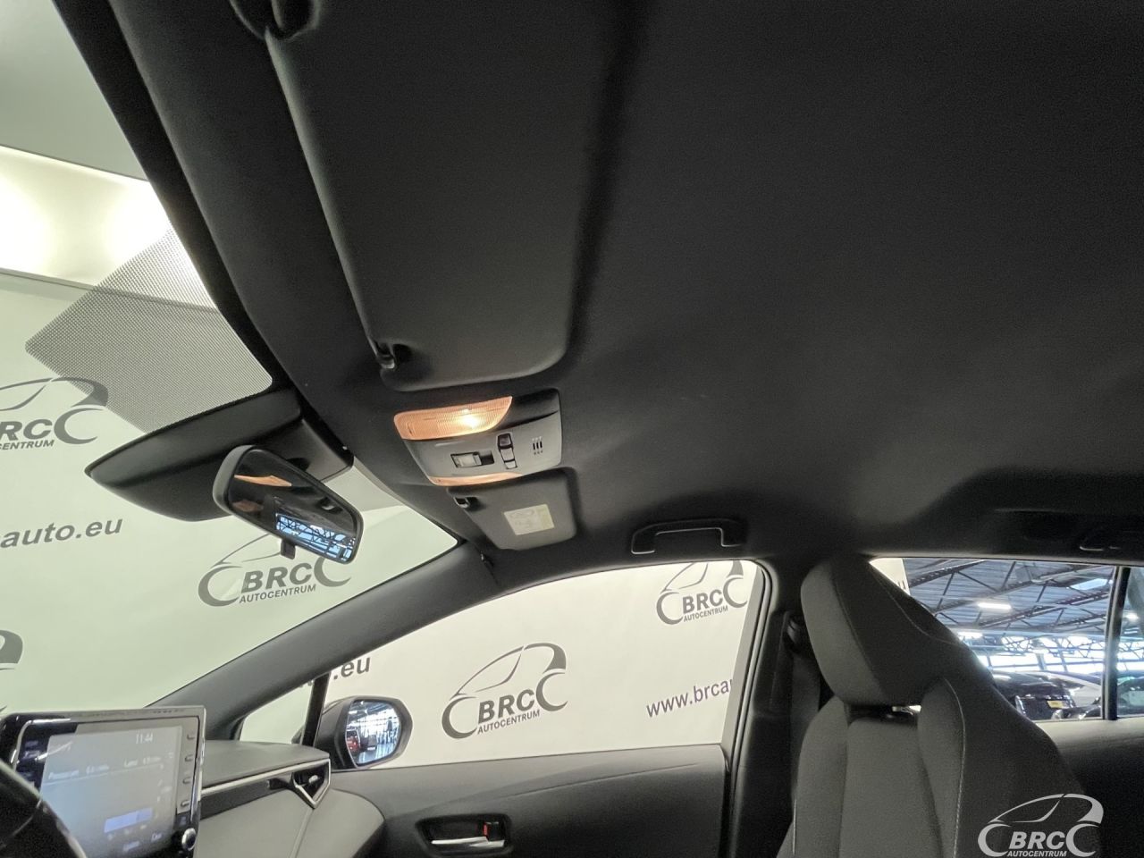 Toyota Corolla | 25