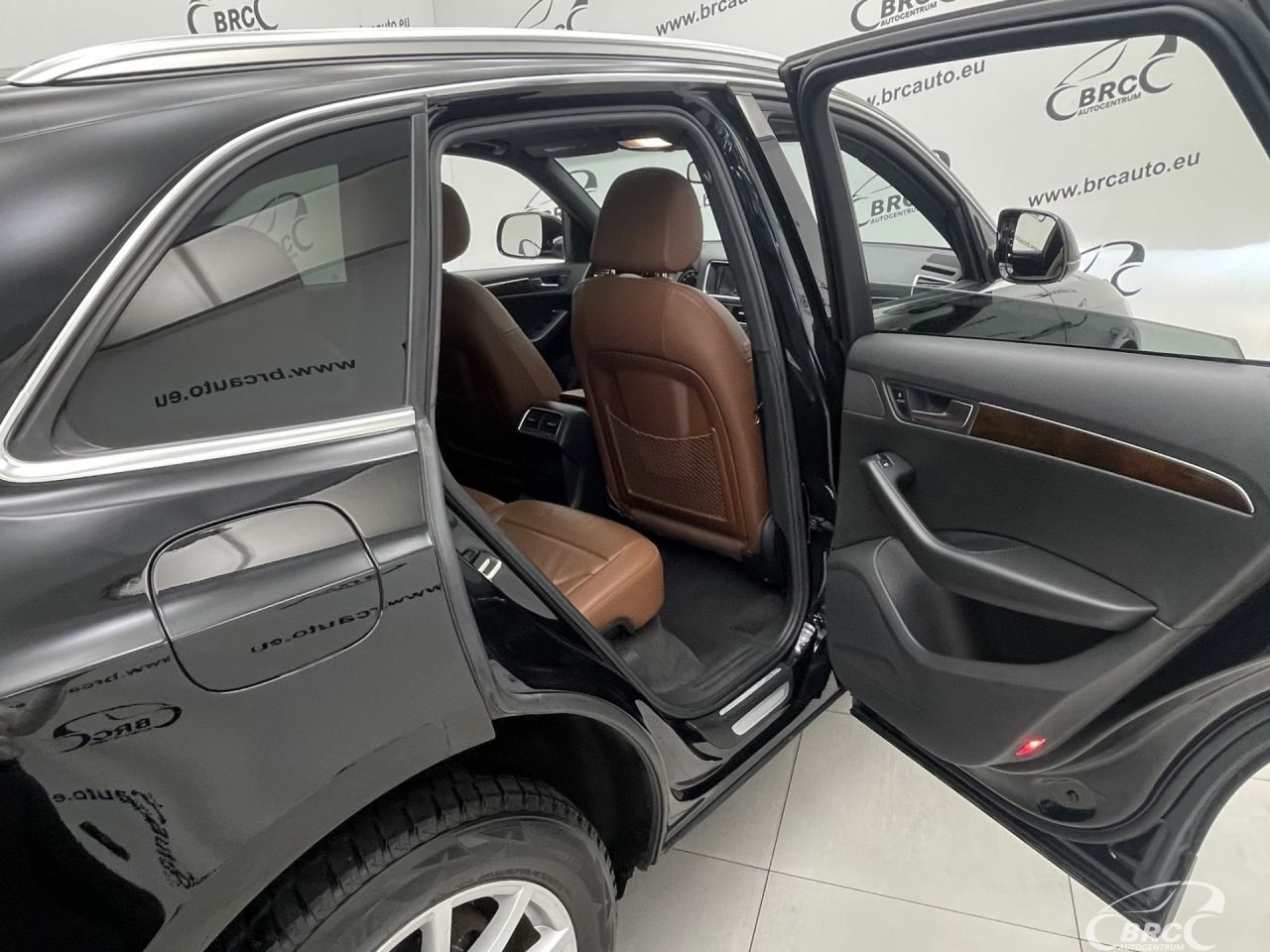 Audi Q5 | 12