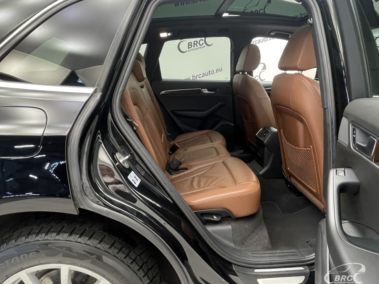 Audi Q5 | 8