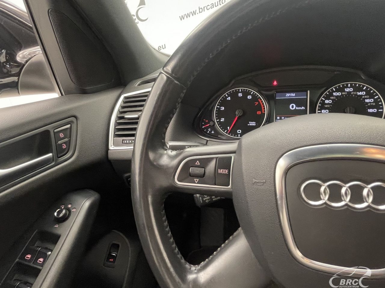 Audi Q5 | 30