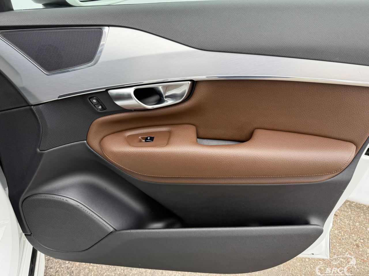 Volvo XC90 | 6