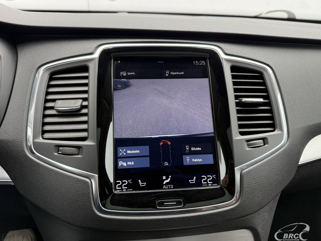 Volvo XC90 | 37