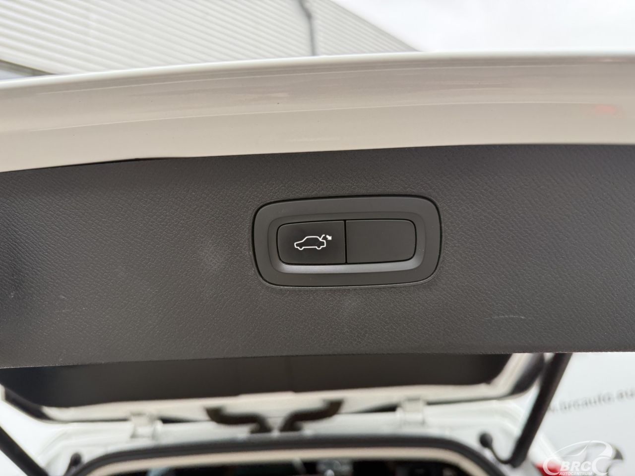 Volvo XC90 | 16