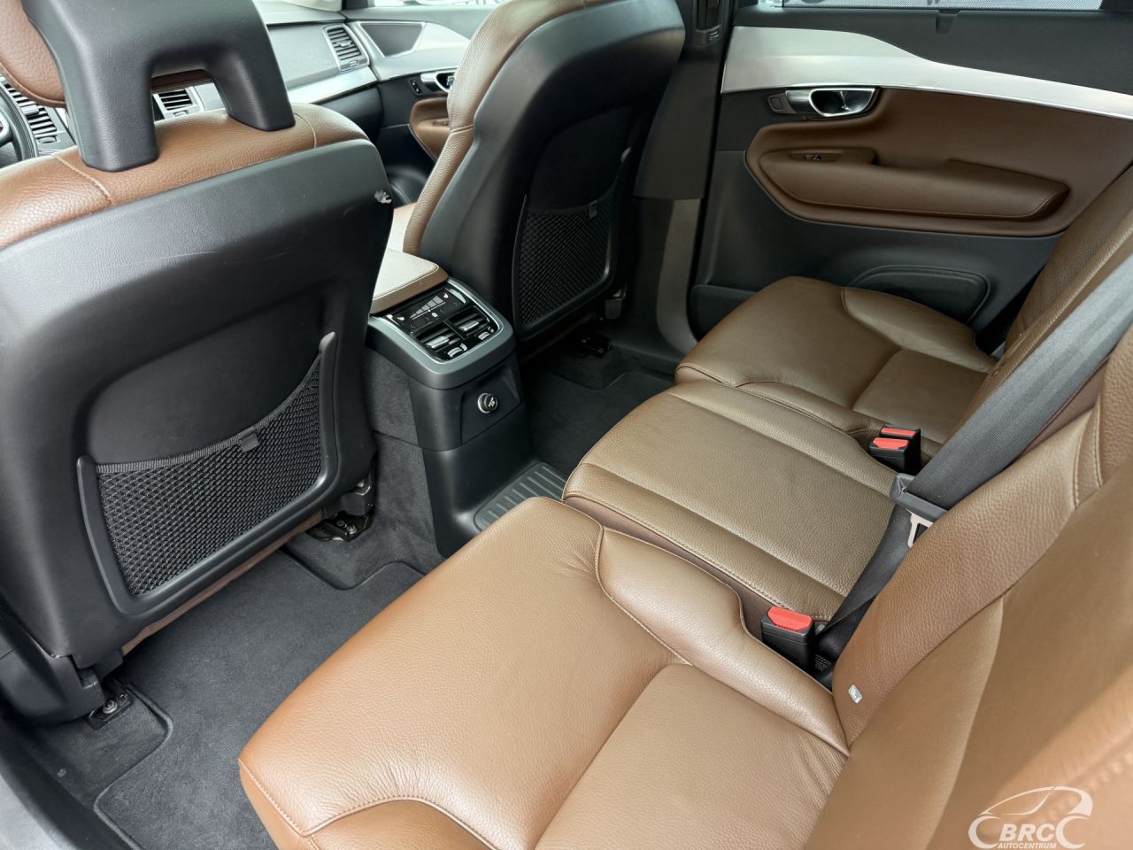 Volvo XC90 | 18