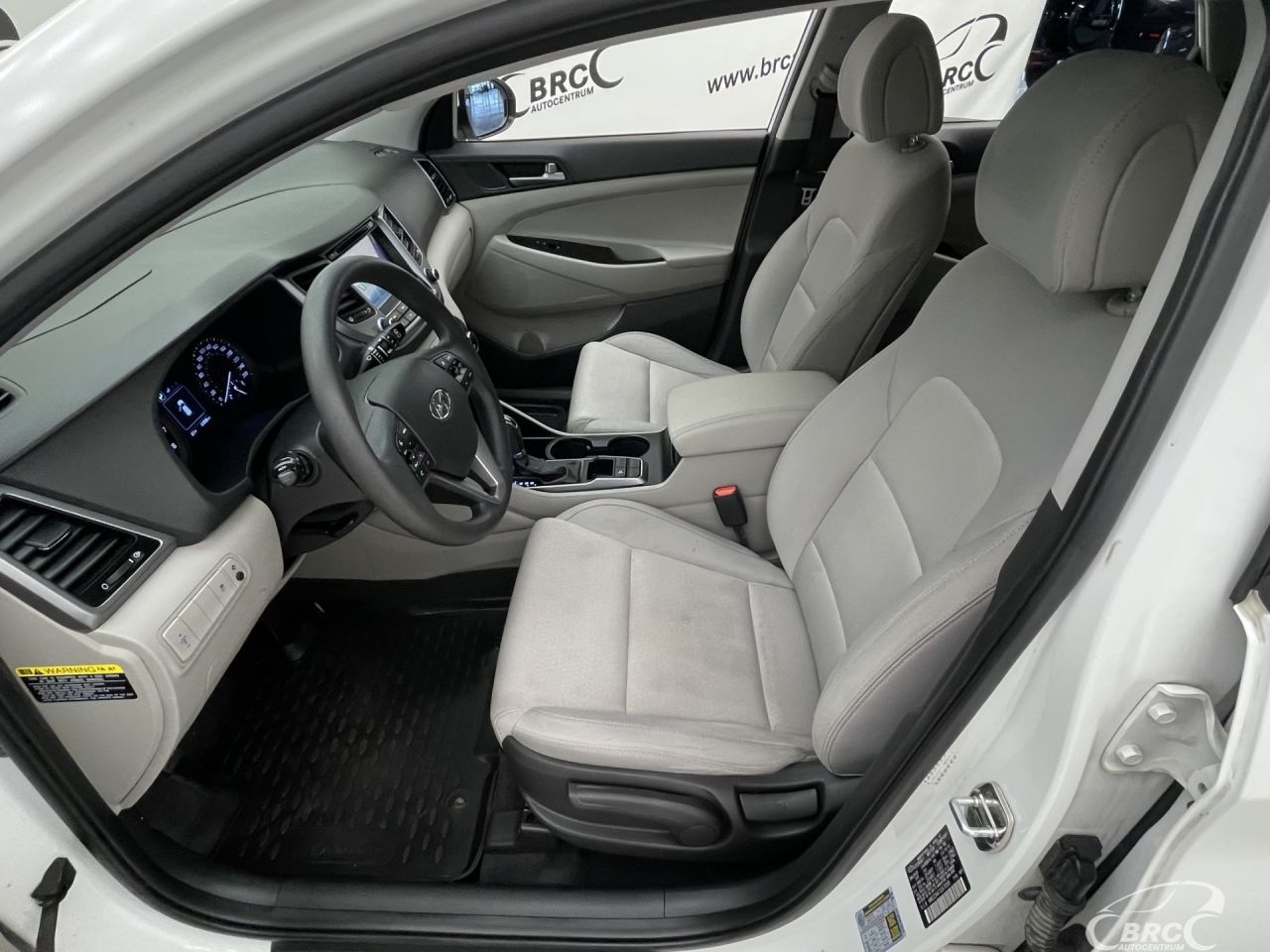 Hyundai Tucson | 19