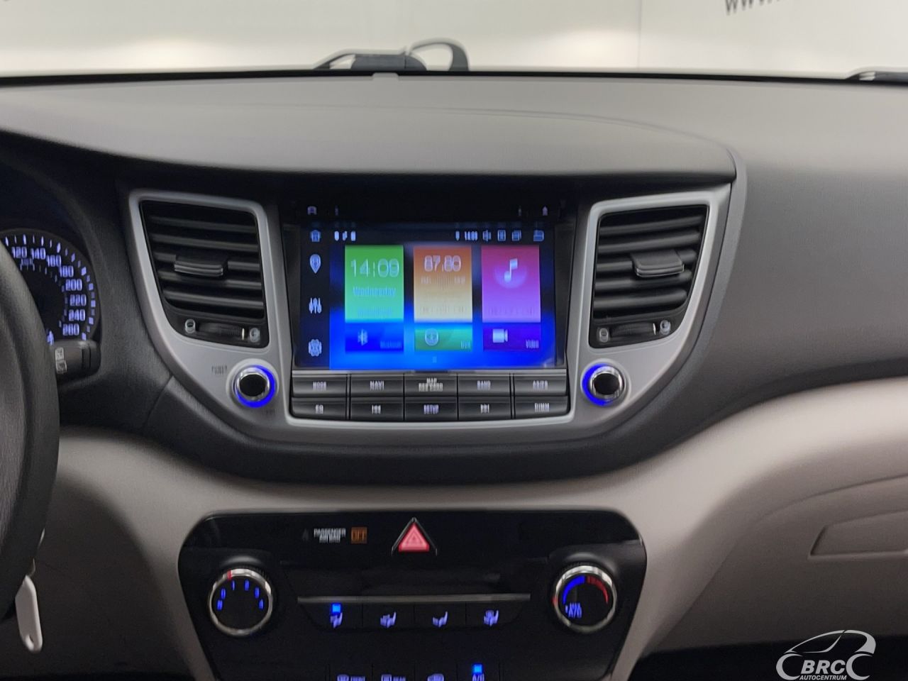 Hyundai Tucson | 14