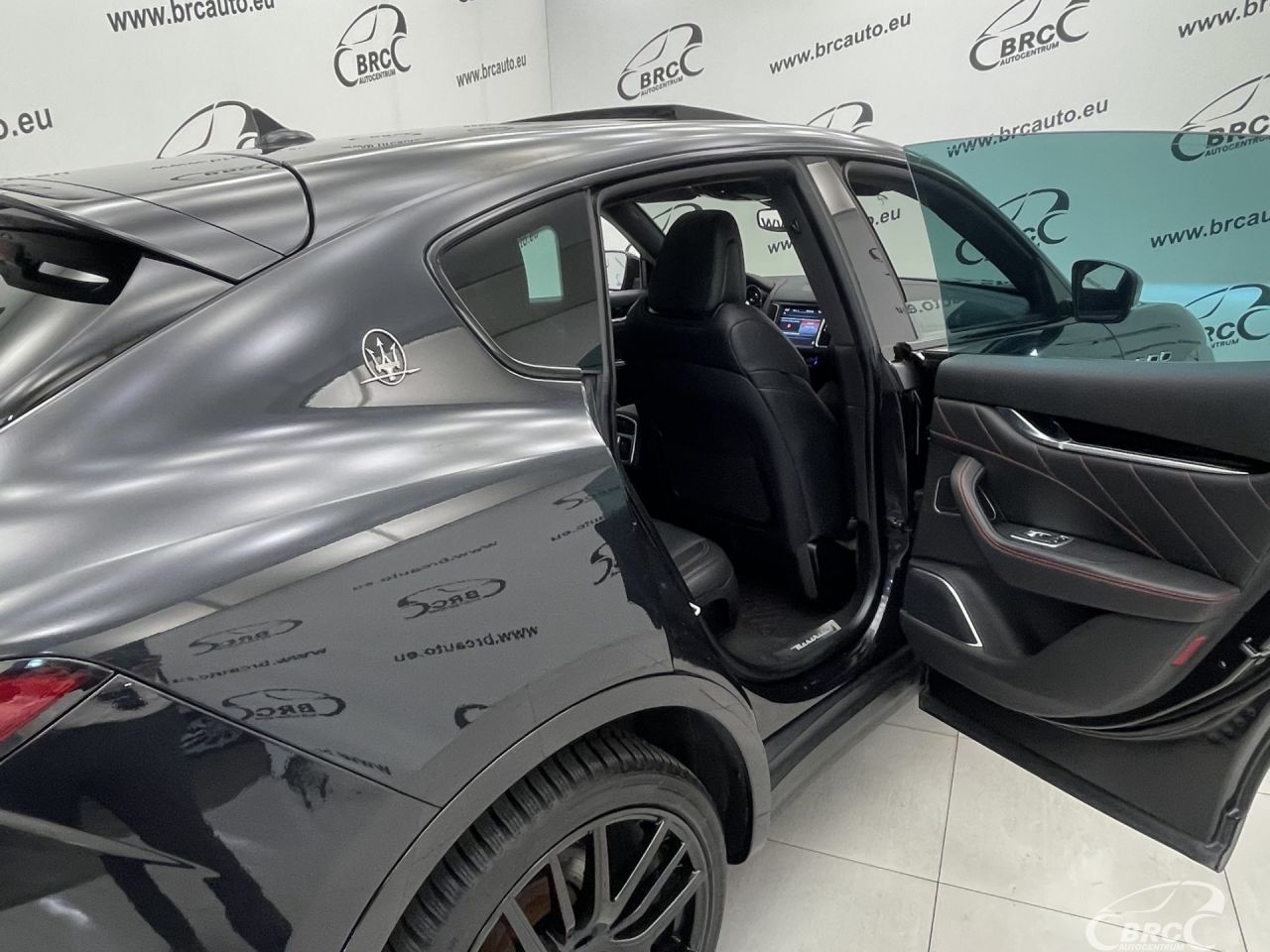 Maserati Levante | 28