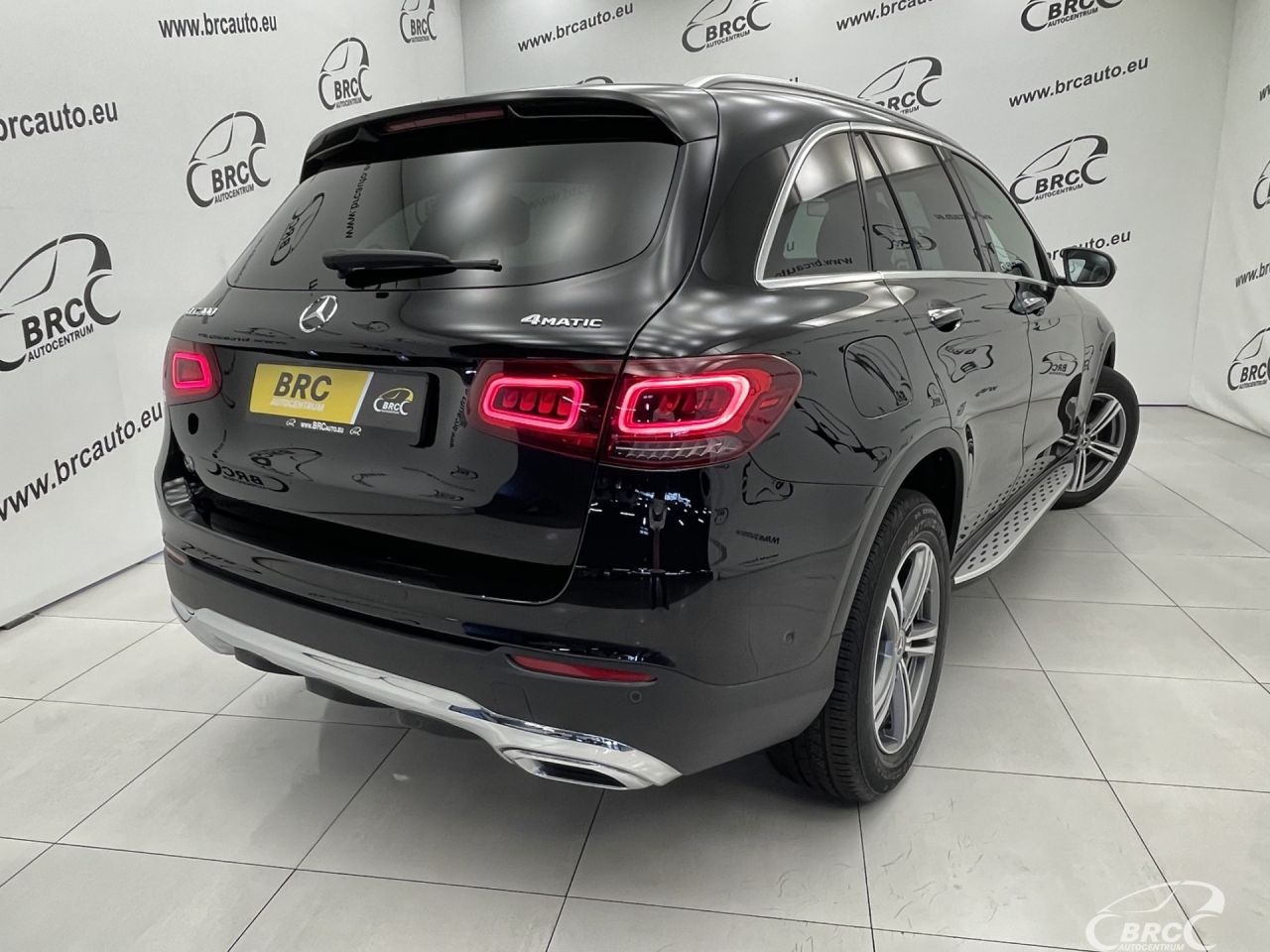 Mercedes-Benz GLC300 | 43