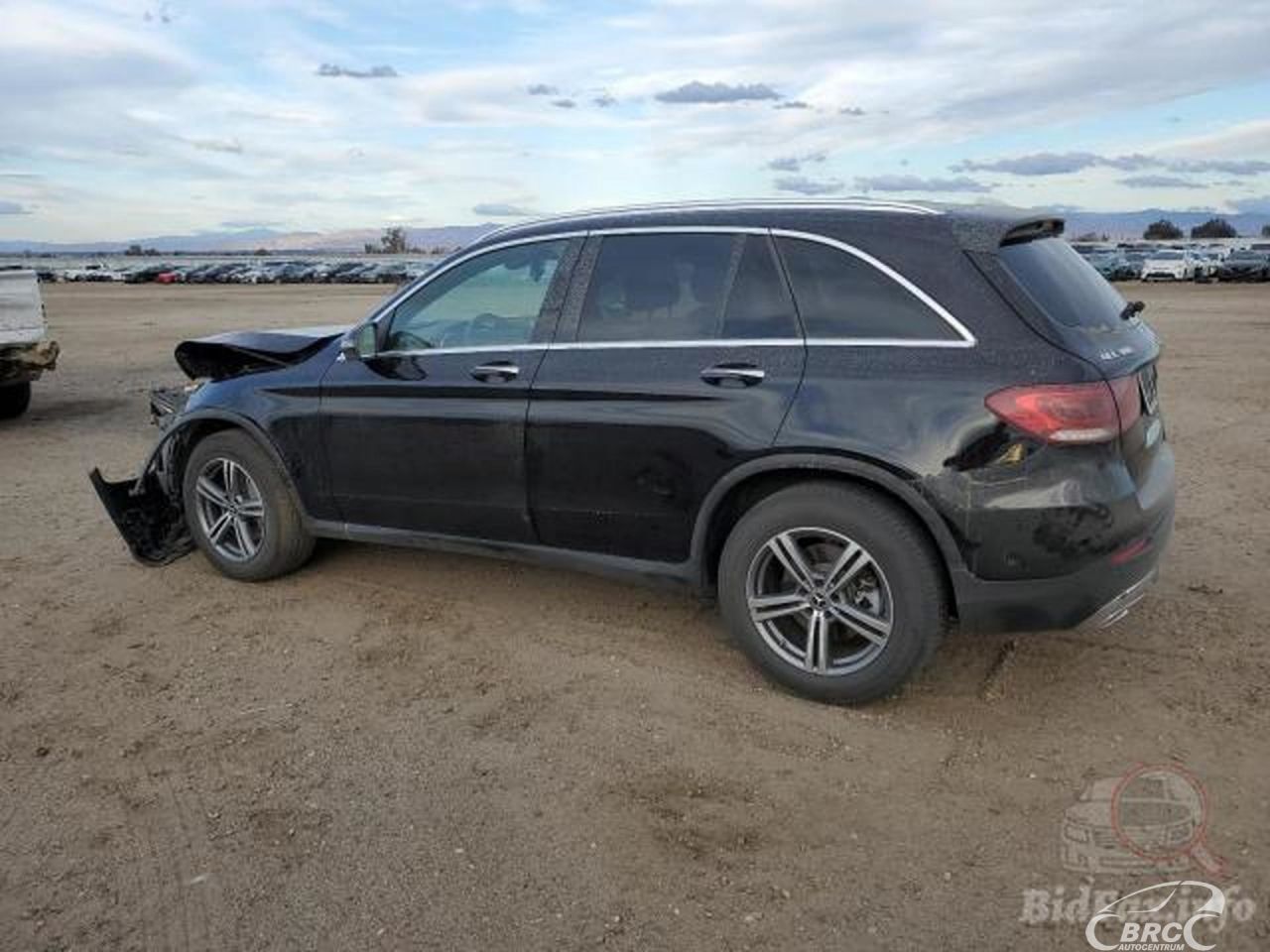Mercedes-Benz GLC300 | 55