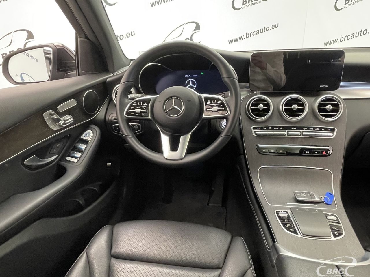 Mercedes-Benz GLC300 | 13