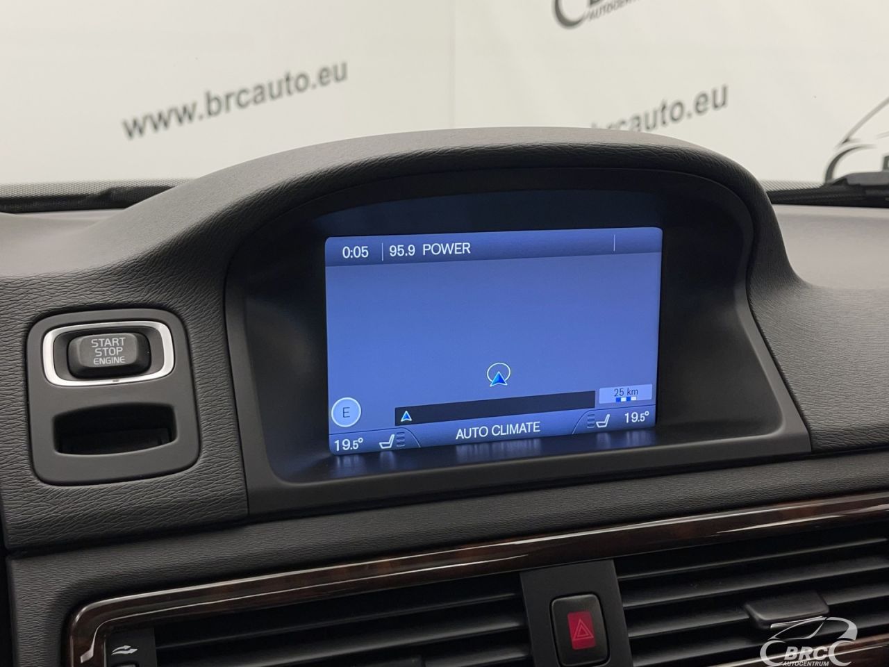 Volvo XC70 | 31
