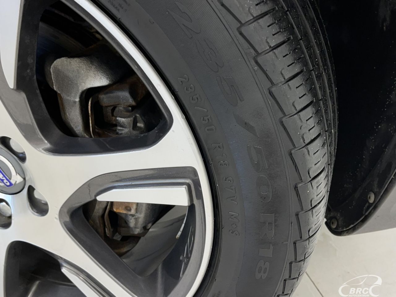 Volvo XC70 | 41
