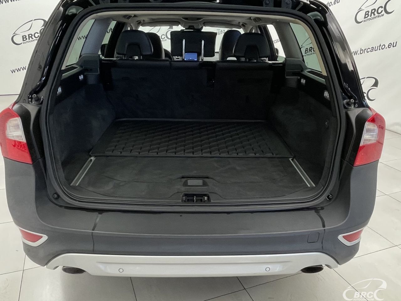 Volvo XC70 | 42
