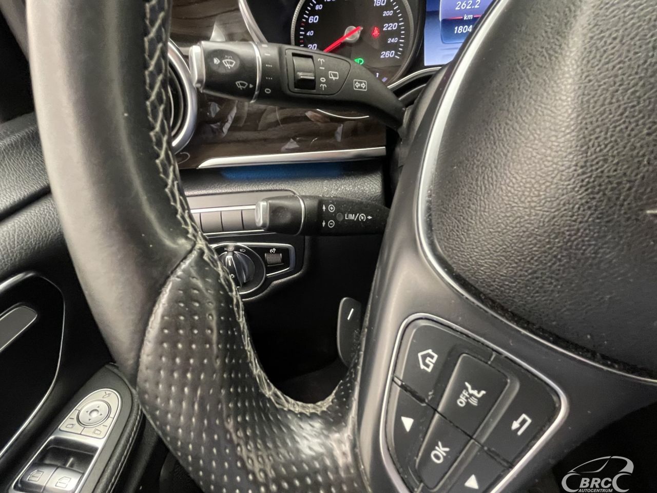 Mercedes-Benz V250 | 30