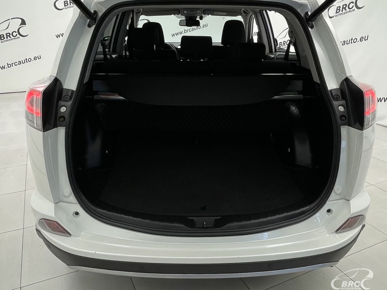 Toyota RAV4 | 49